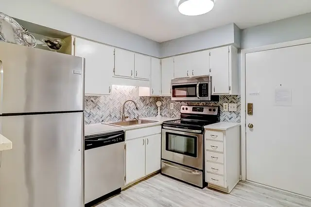 Kitchen at Fiddler’s Cove 12G
